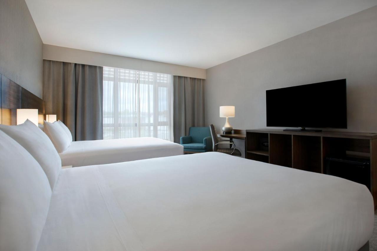 Great Blue Heron Hotel พอร์ตแพร์รี ภายนอก รูปภาพ